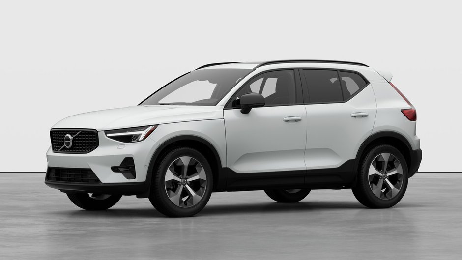 2026 Volvo XC40 Plus (Dark Theme)-0
