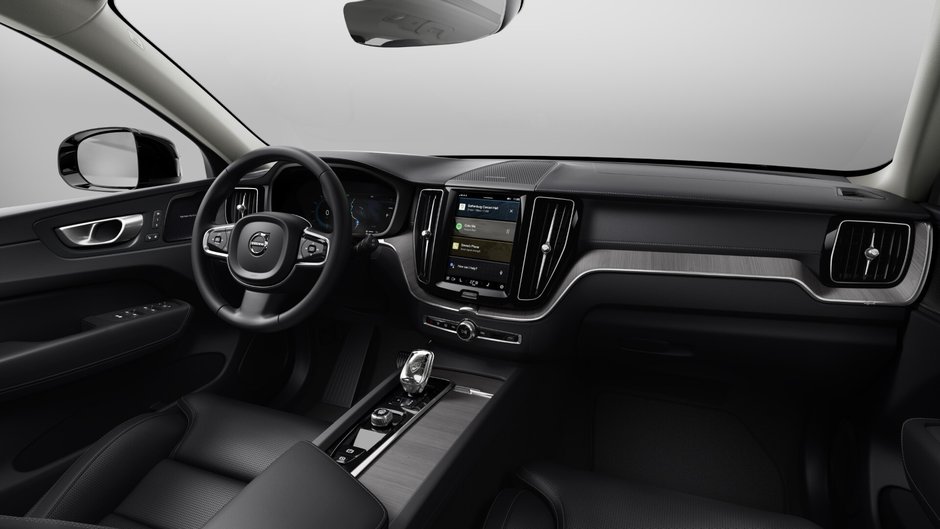 Volvo XC60 Plug-In Hybrid Ultra Dark Theme 2025-7