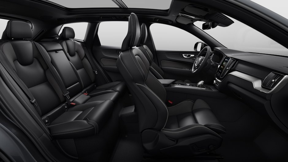 2025 Volvo XC60 Plug-in Hybrid Ultra Black Edition-10