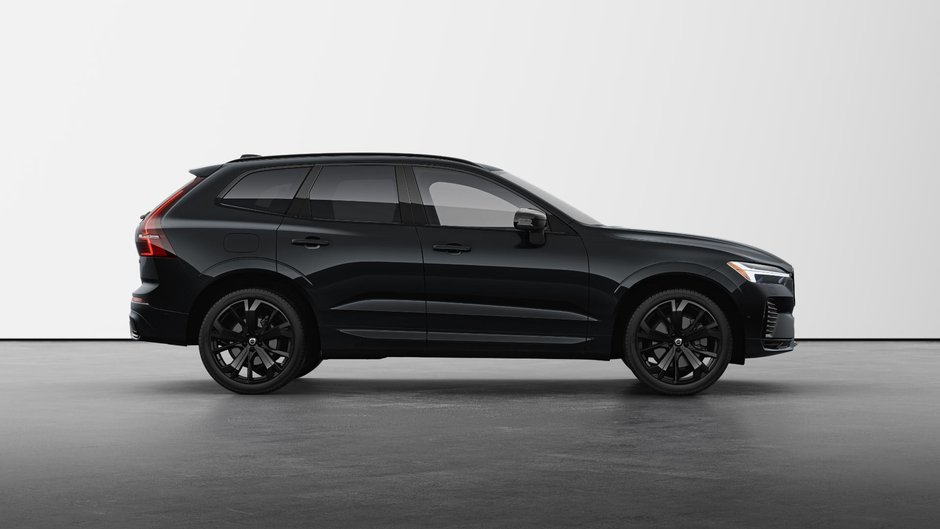 2025 Volvo XC60 Plug-In Hybrid Ultra Black Edition-4