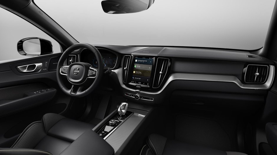 2025 Volvo XC60 Plug-In Hybrid Ultra Black Edition-7