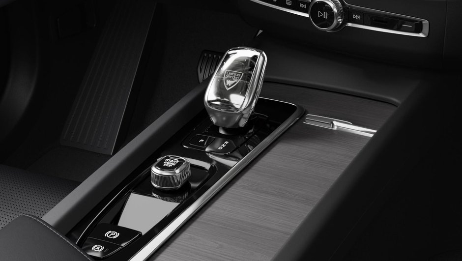 2025 Volvo XC60 Plug-in hybrid Ultra-8