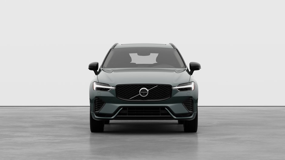 Volvo XC60 Plug-In Hybrid Plus Dark Theme 2026-4
