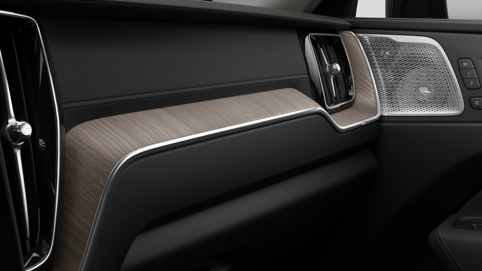 Volvo XC60 Plug-in Hybrid Ultra Dark Theme 2026-8