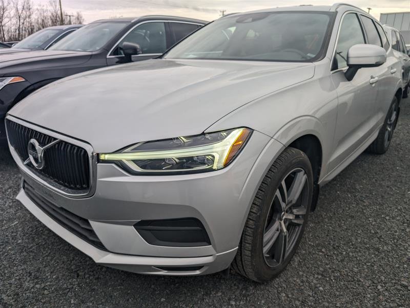 2020  XC60 T6 AWD Momentum in Laval, Quebec