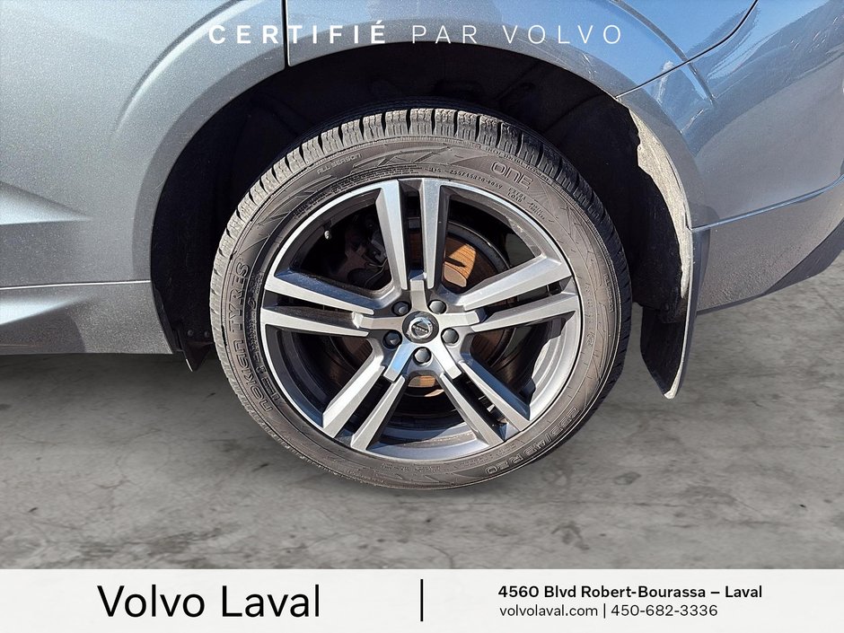 Volvo XC60 Momentum 2021-6