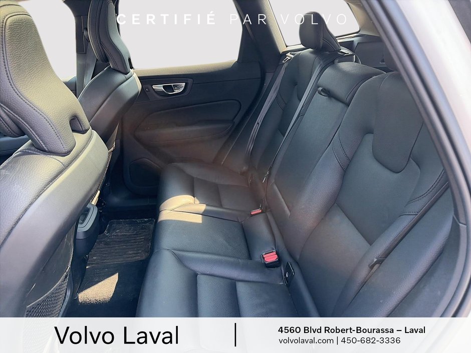 2023 Volvo XC60 Plus Dark Theme-12