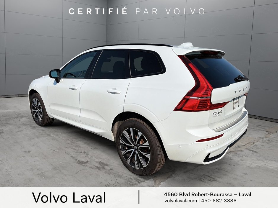2023 Volvo XC60 Plus Dark Theme-3