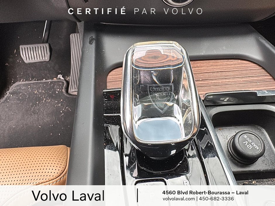 Volvo XC60 Ultimate Dark Theme 2023-13