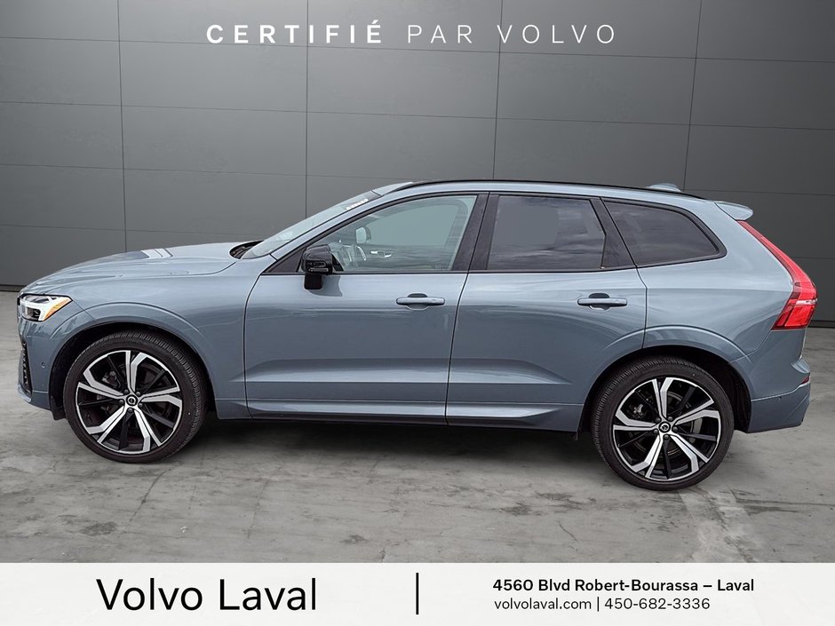 Volvo XC60 Ultimate Dark Theme 2023-4