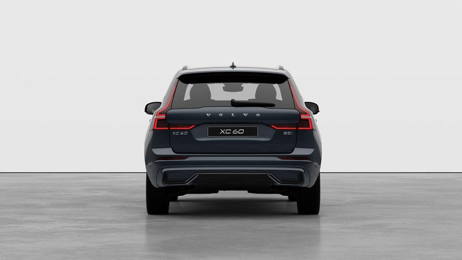 Volvo XC60 Plus Dark Theme 2026-5