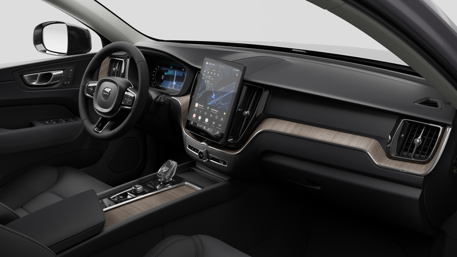 Volvo XC60 Plus Dark Theme 2026-9