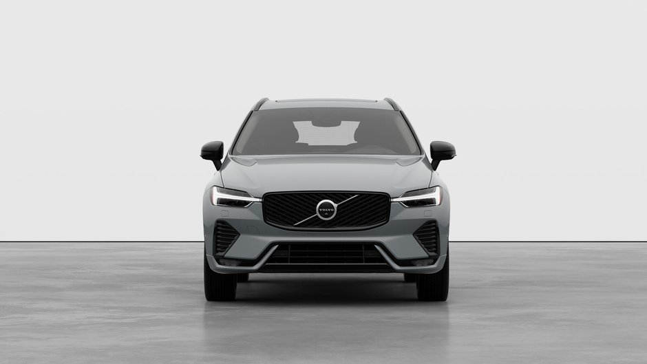 Volvo XC60 Plus Dark Theme 2026-4
