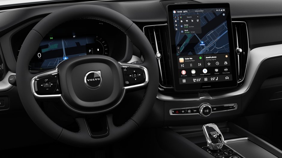 2027 Volvo XC60 Plus Black Edition-13