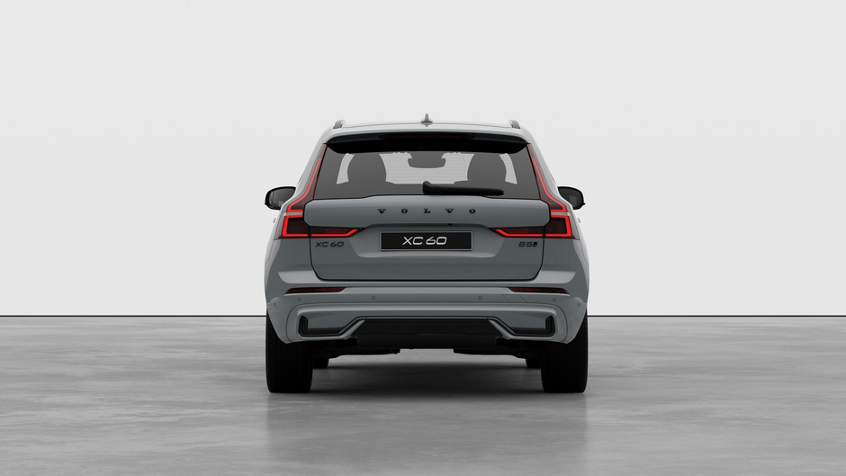 2027 Volvo XC60 Ultra Black Edition-5