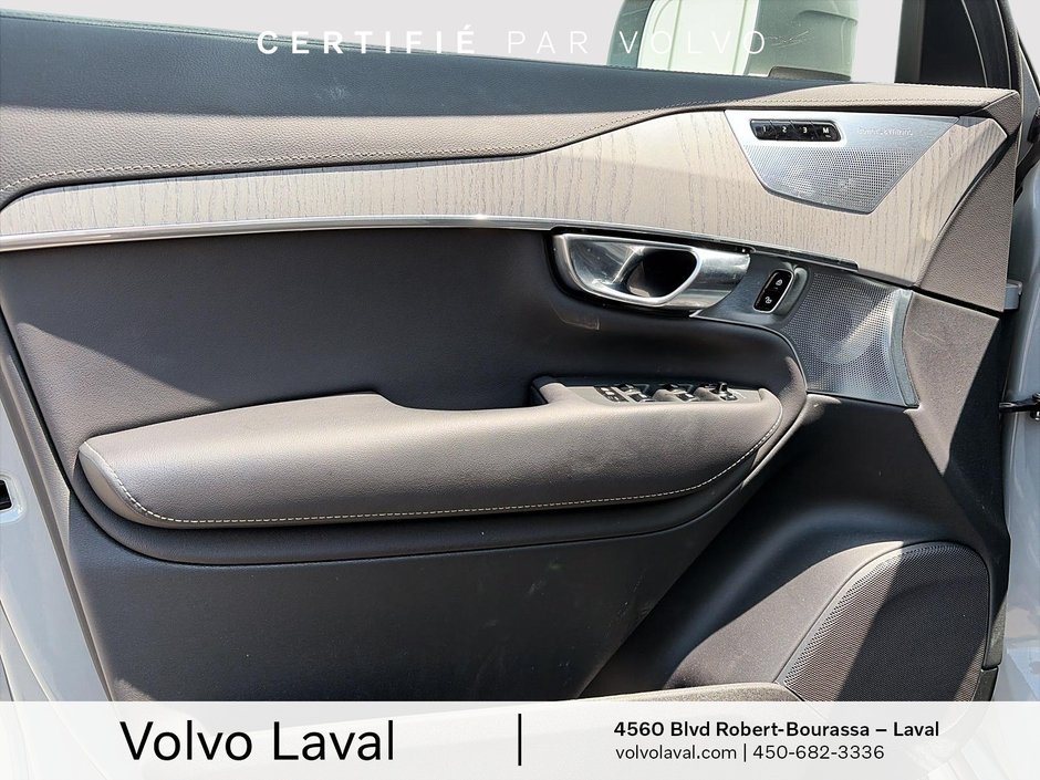 Volvo XC90 Plug-In Hybrid Ultra Bright Theme 2025-9