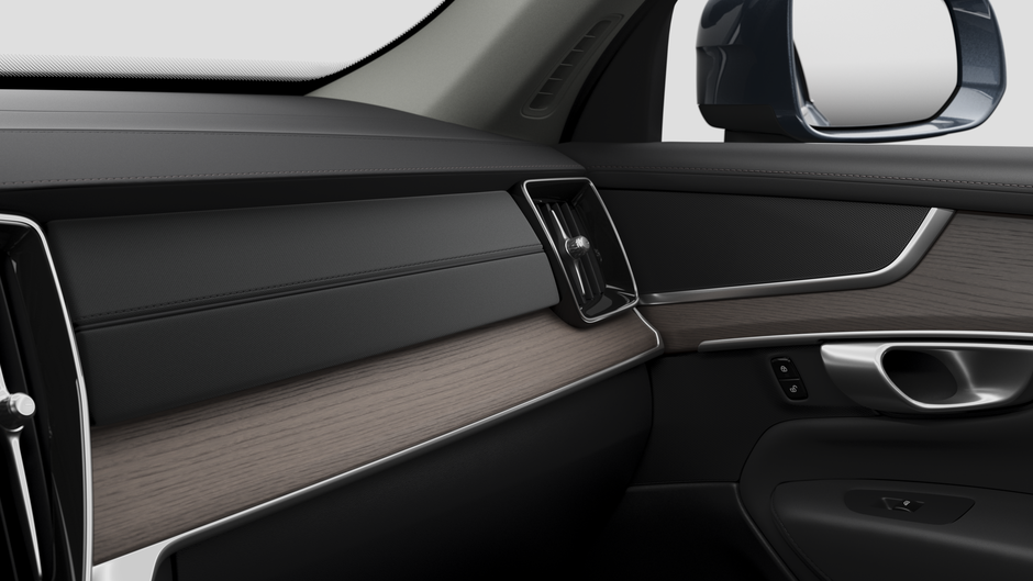 2026 Volvo XC90 Plug-In Hybrid Plus Bright Theme-8