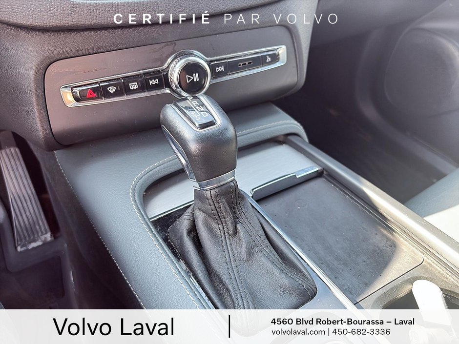 2022 Volvo XC90 Momentum-14