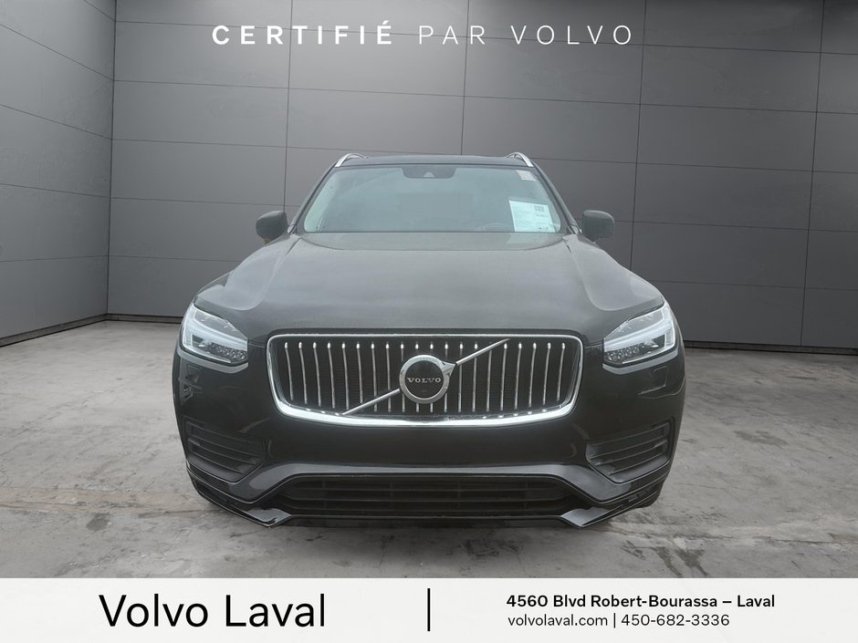 Volvo XC90 Momentum 2022-1