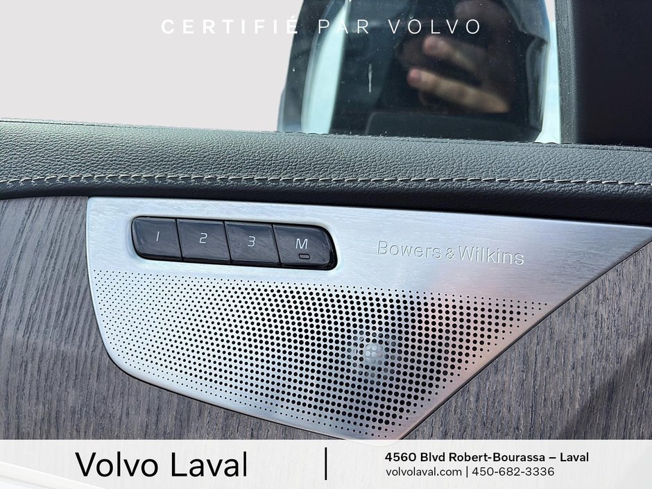 Volvo XC90 Ultimate Dark Theme 2023-21