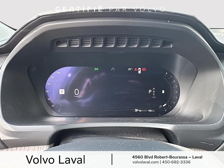 Volvo XC90 Ultimate Dark Theme 2023-13