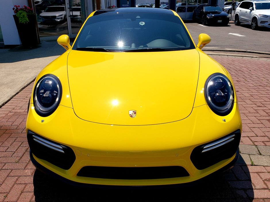 2017 Porsche 911 TURBO S-30