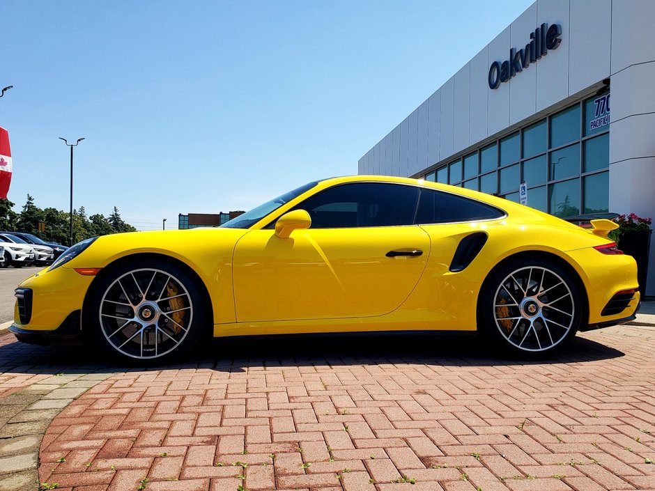 2017 Porsche 911 TURBO S-2