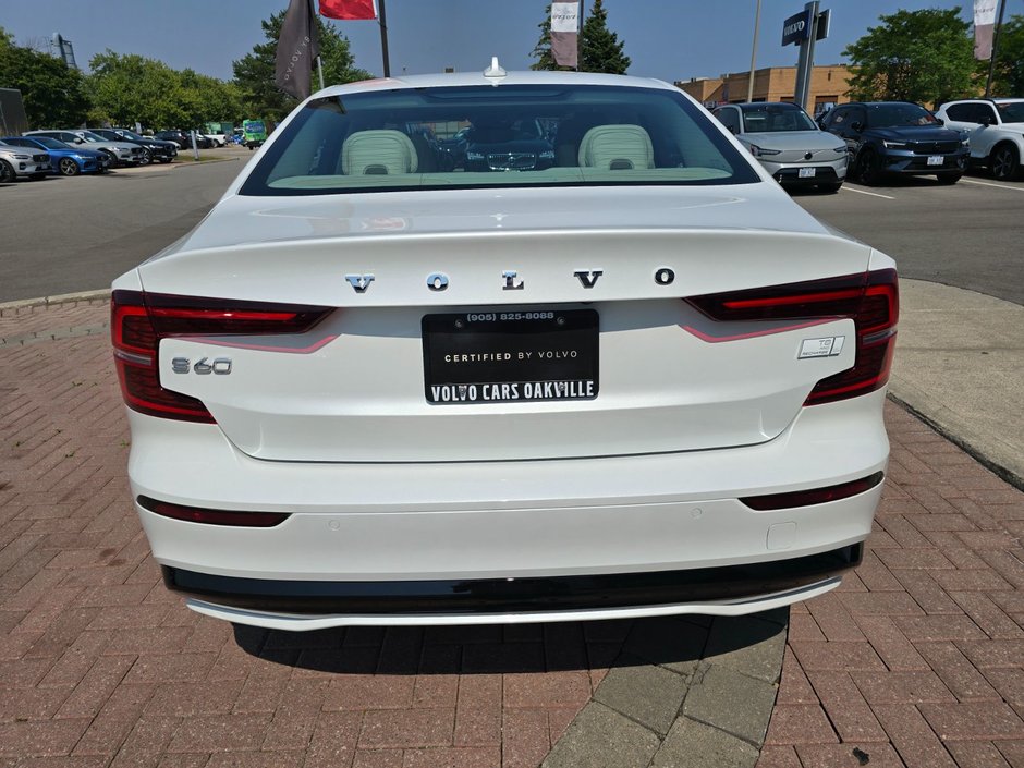 2024 Volvo S60 Recharge ULTIMATE DARK THEME-15