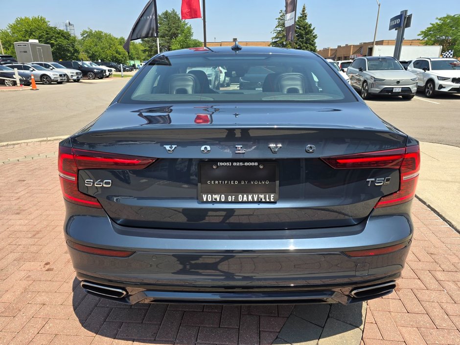 2021 Volvo S60 MOMENTUM-13
