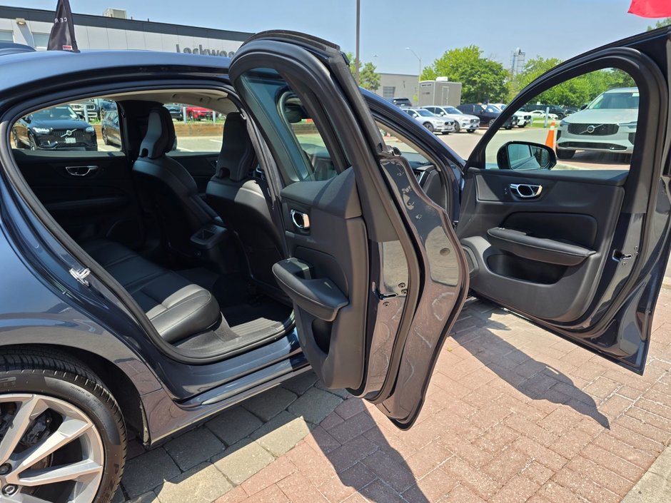 2021 Volvo S60 MOMENTUM-8