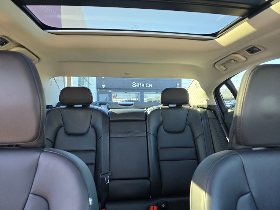 2021 Volvo S60 MOMENTUM-6