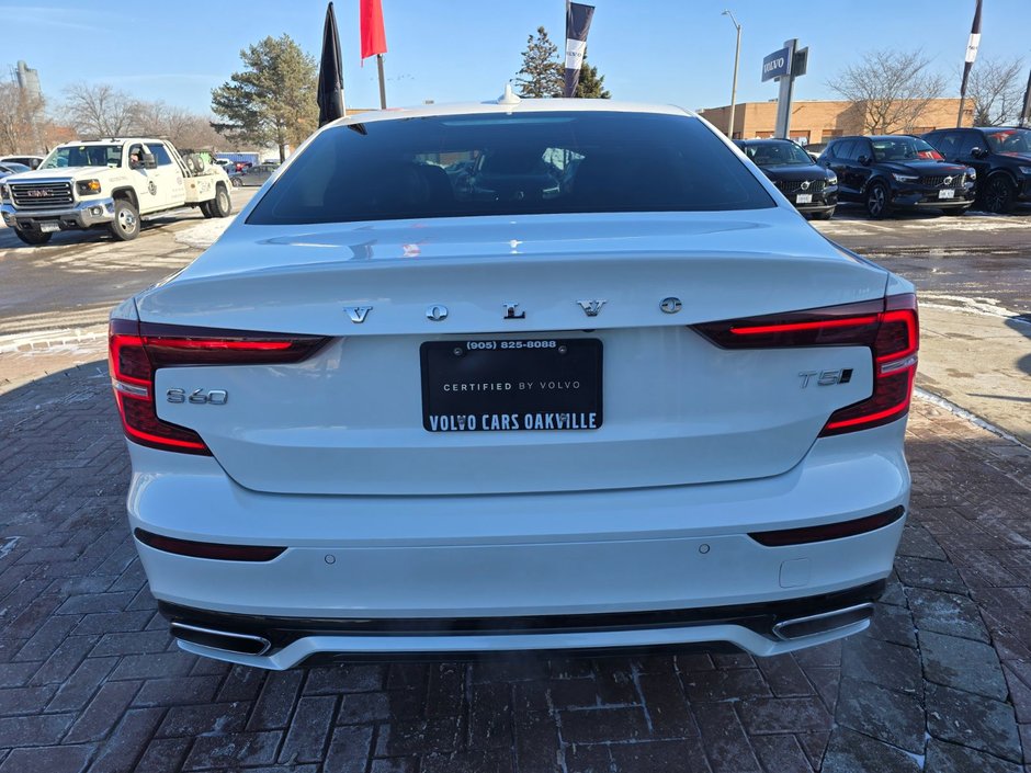 2021 Volvo S60 MOMENTUM-13