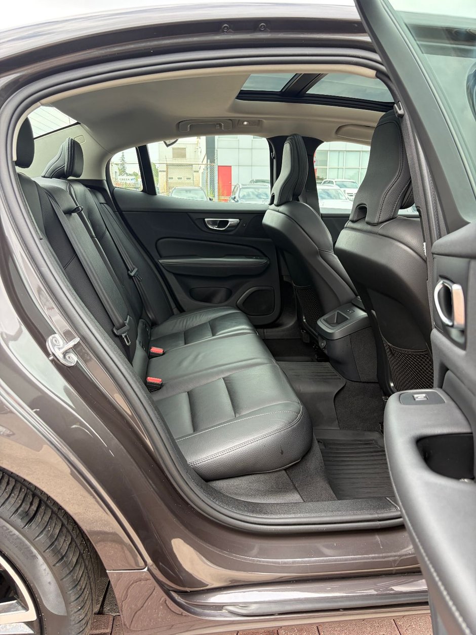 2023 Volvo S60 PLUS BRIGHT THEME-18