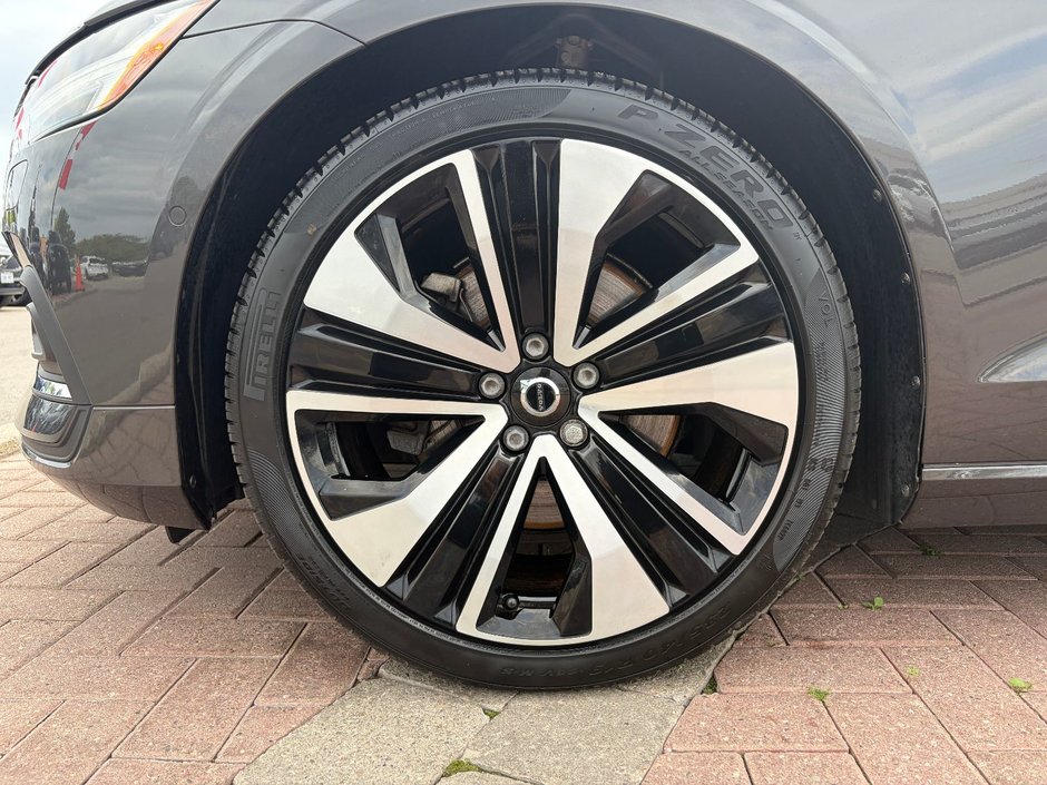 2023 Volvo S60 PLUS BRIGHT THEME-7