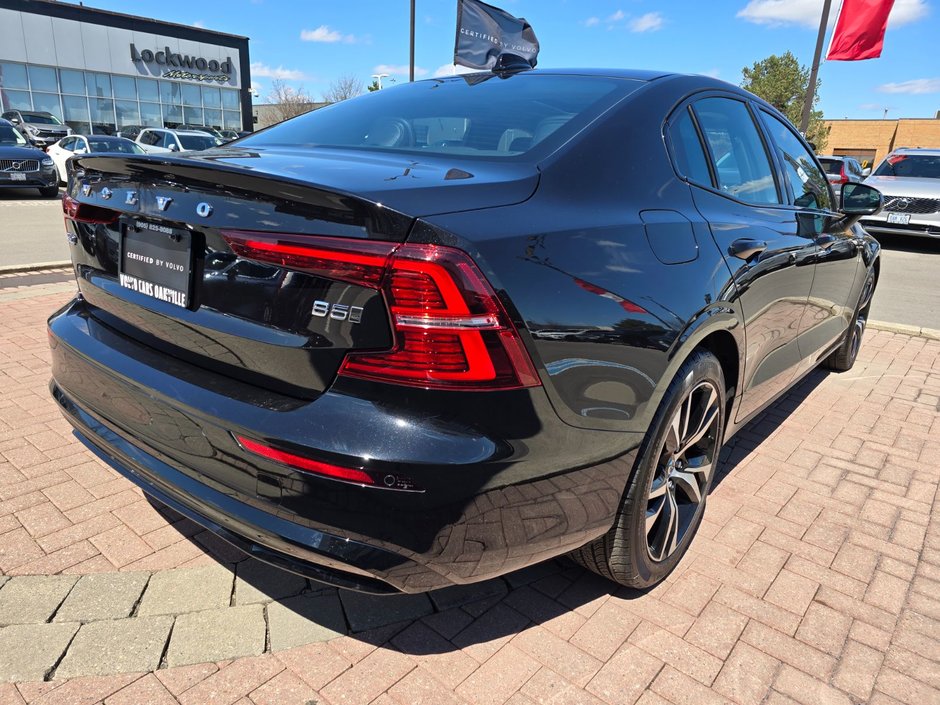 2024 Volvo S60 CORE DARK THEME-13