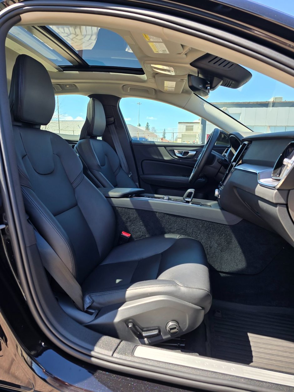 2024 Volvo S60 CORE DARK THEME-21