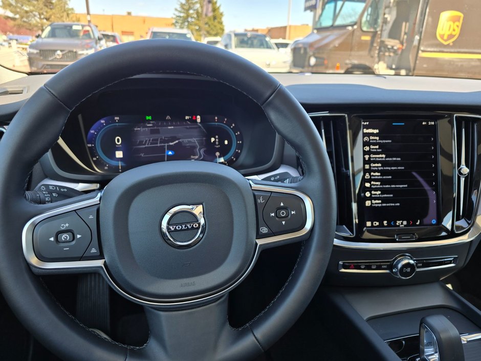 2024 Volvo S60 CORE DARK THEME-25