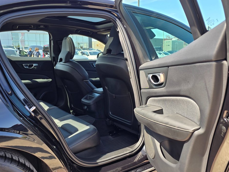 2024 Volvo S60 PLUS BLACK EDITION-15