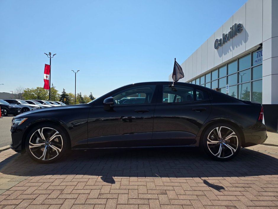 2024 Volvo S60 PLUS DARK THEME-9