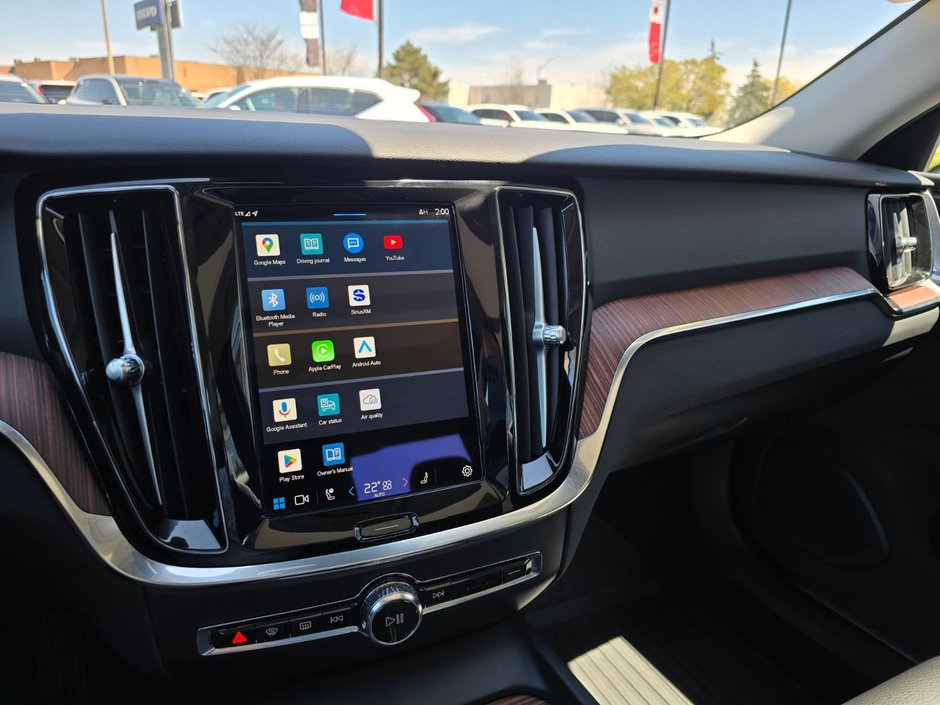 2024 Volvo S60 PLUS DARK THEME-22