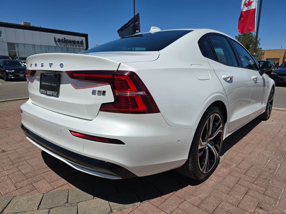 2024 Volvo S60 PLUS DARK THEME-14