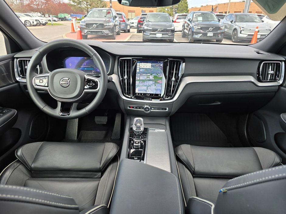 2024 Volvo S60 PLUS BLACK EDITION-4