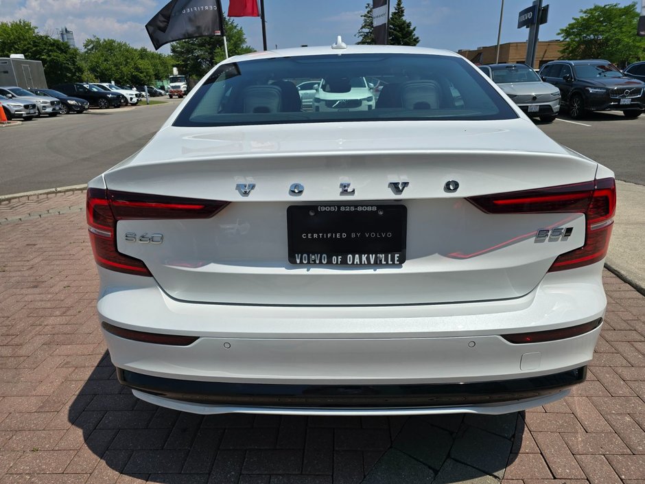 2024 Volvo S60 PLUS DARK THEME-13