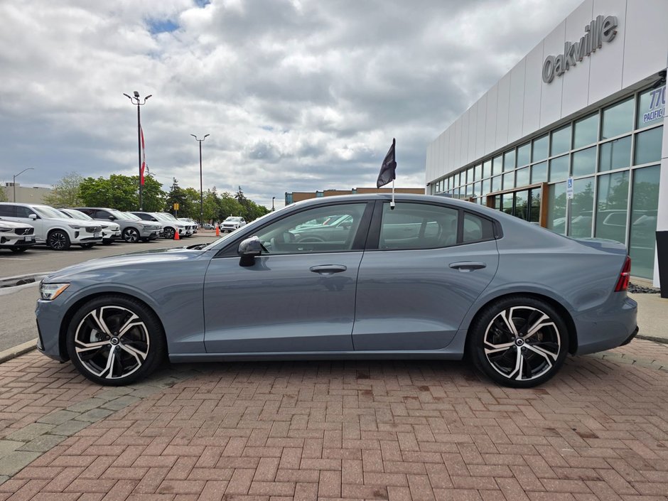 2024 Volvo S60 PLUS DARK THEME-9