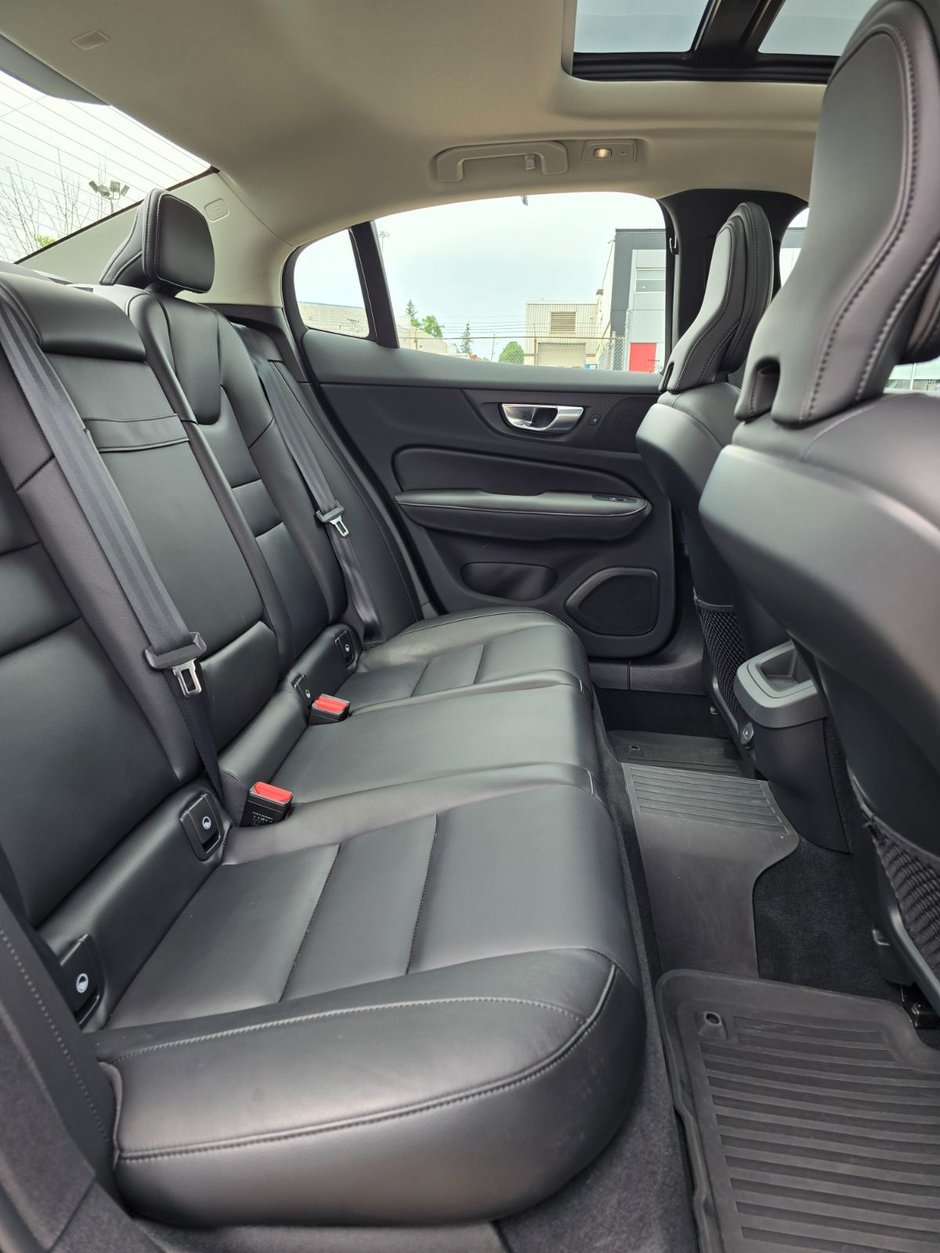 2024 Volvo S60 CORE DARK THEME-18