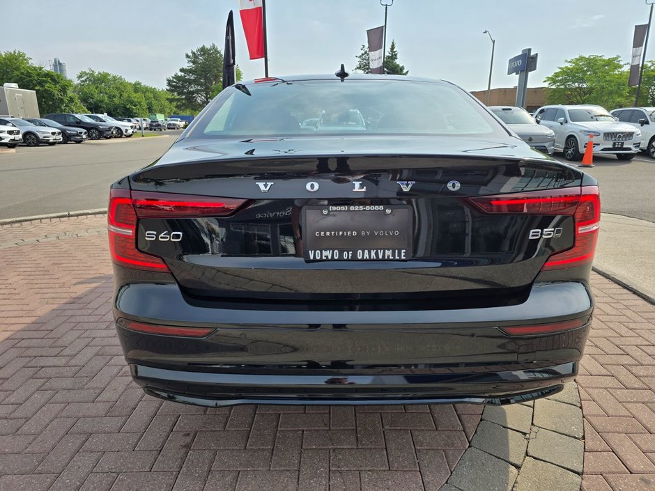 2024 Volvo S60 PLUS DARK THEME-13