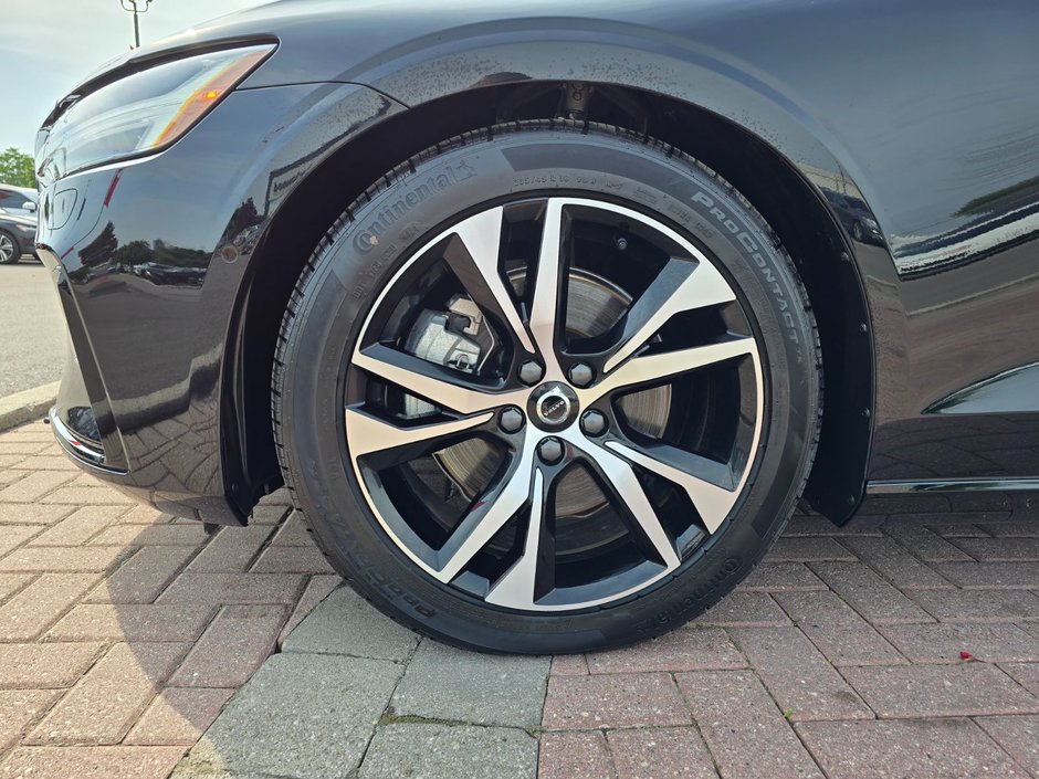 2024 Volvo S60 PLUS DARK THEME-7