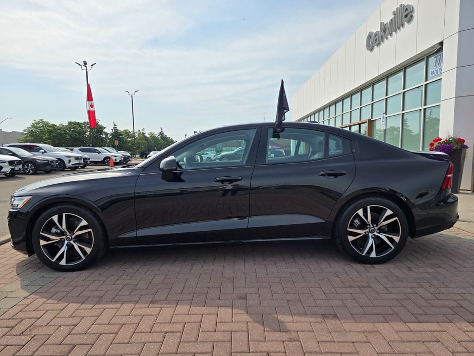 2024 Volvo S60 PLUS DARK THEME-9
