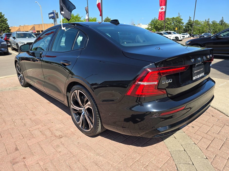 2024 Volvo S60 PLUS DARK THEME-11