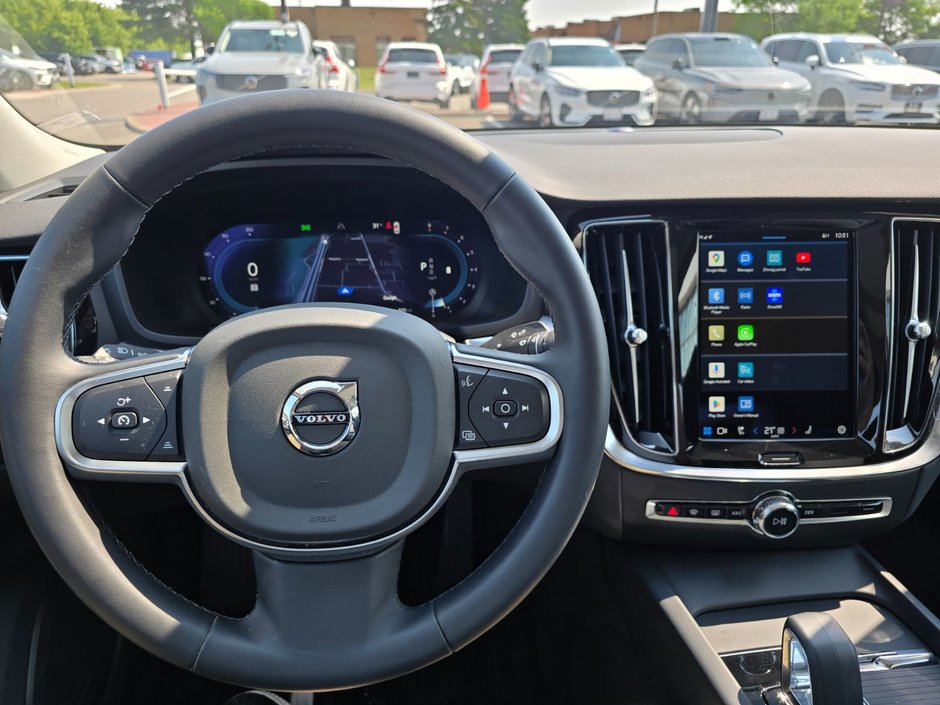 2024 Volvo S60 CORE DARK THEME-25